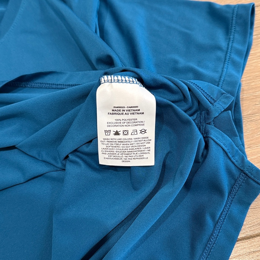 NIKE Teal Blue Dri-Fit One Icon Clash Cropped Short Sleeve T-Shirt Top‎ Size L - Picture 9 of 13